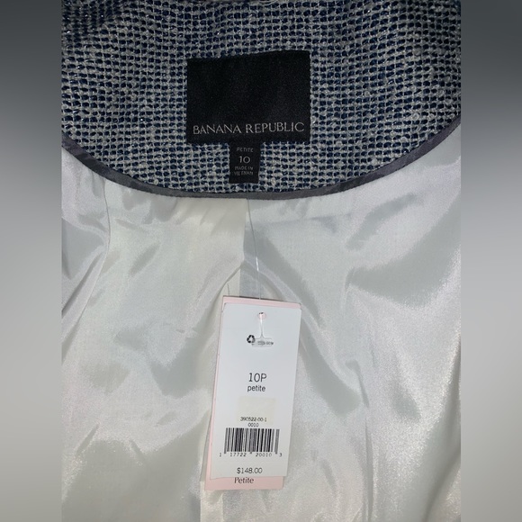 Blazer - Picture 6 of 6